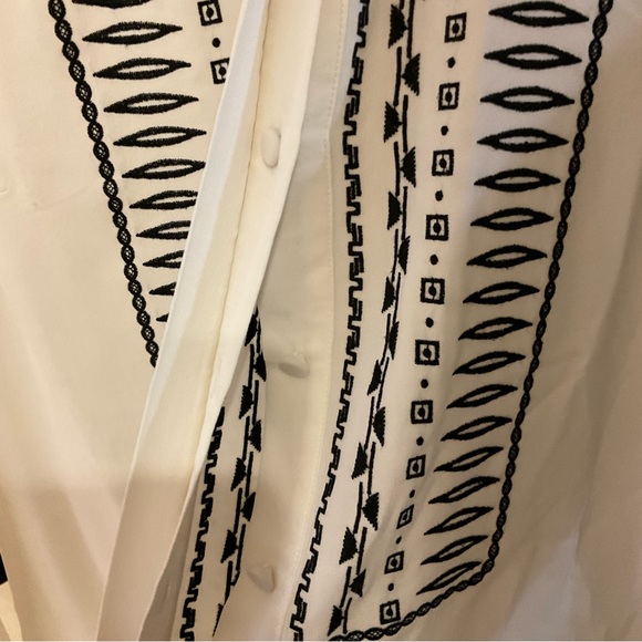 Veronica Beard silk tunic, ivory w/ black detailed embroidery, Long sleeve, Sz 4 - Picture 8 of 13